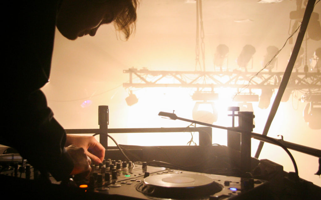 DJ en soirée club